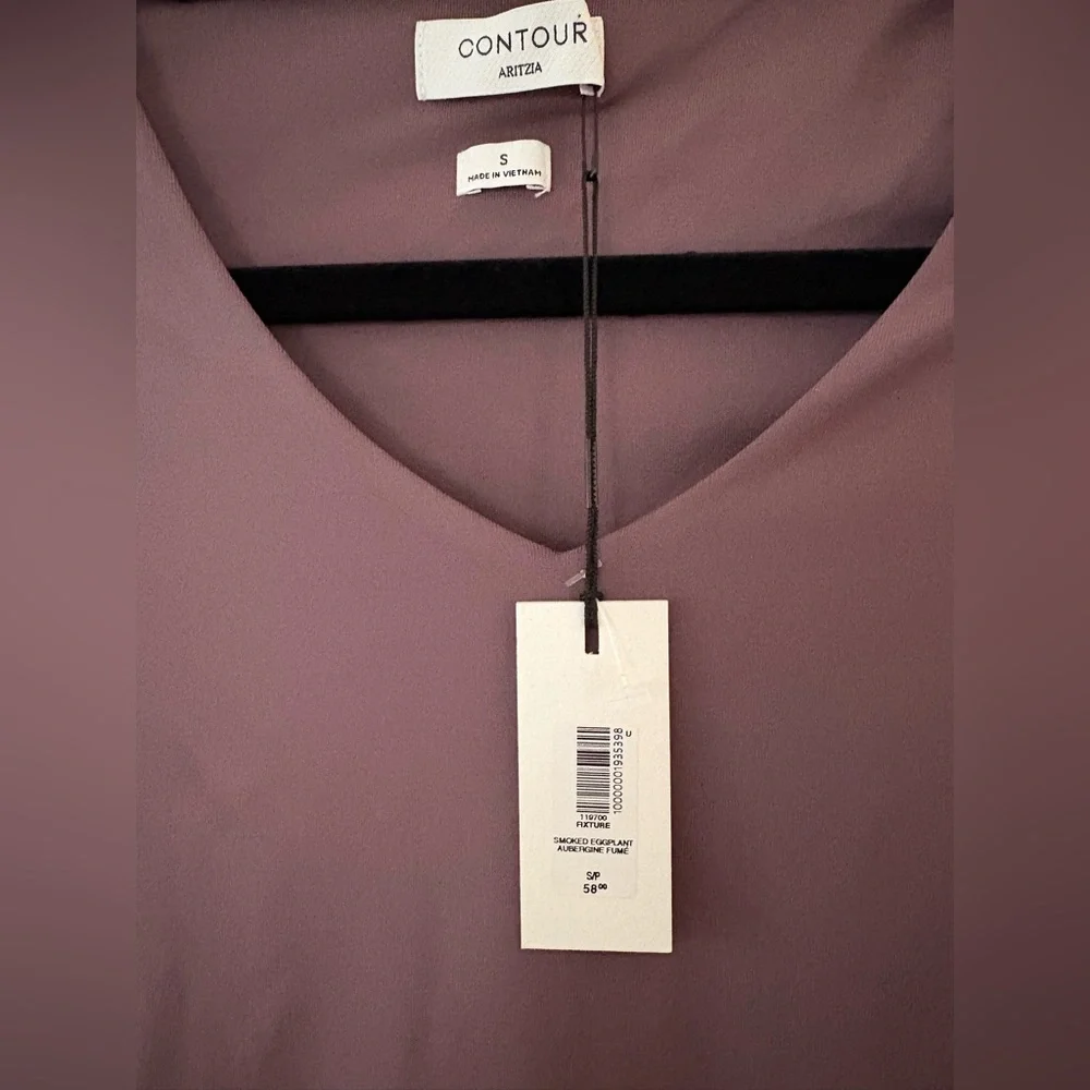 Aritzia Babaton Contour V-Neck Longsleeve Bodysuit - Picture 5 of 7
